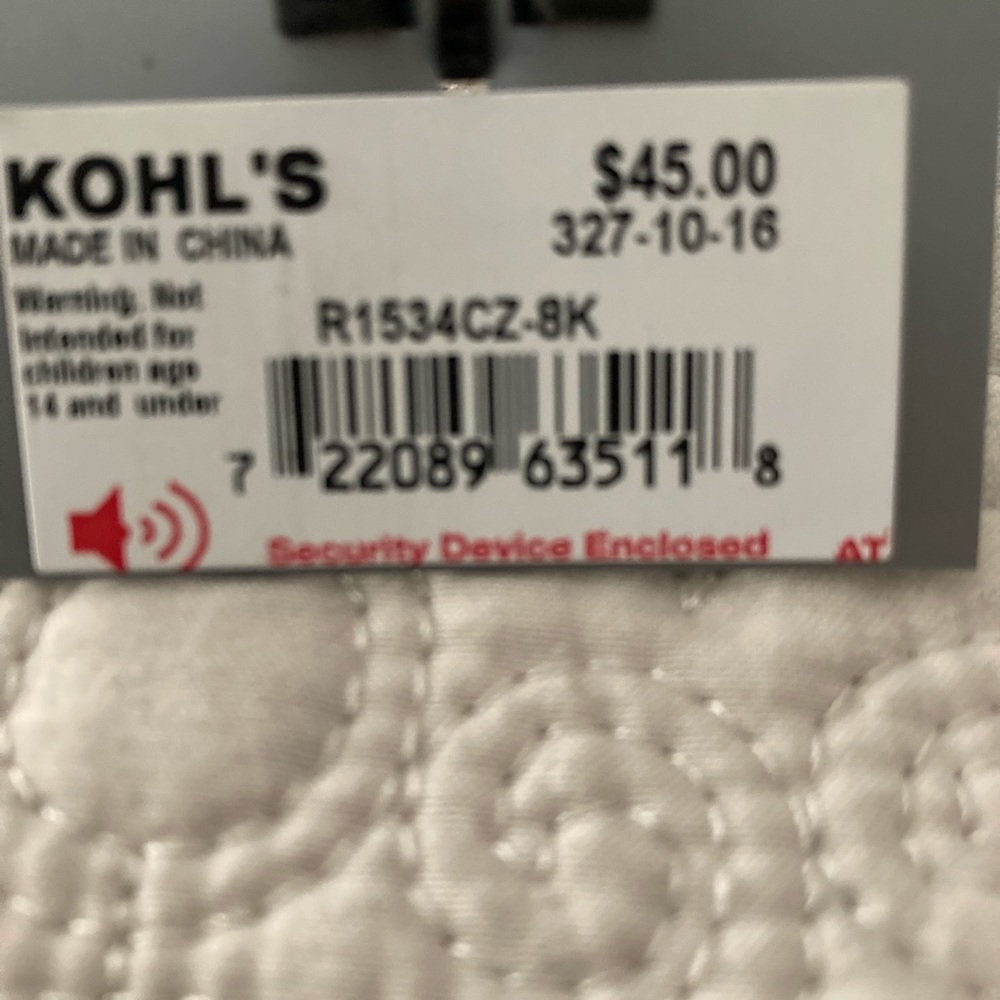 Cubic Zirconia 1 Carat Solitaire Ring NWT - Picture 4 of 4